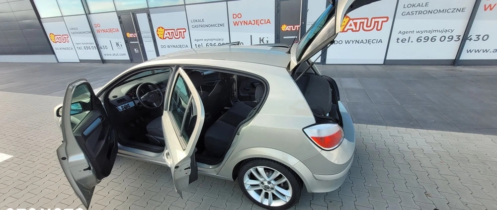 Opel Astra cena 13900 przebieg: 231000, rok produkcji 2006 z Kraków małe 29